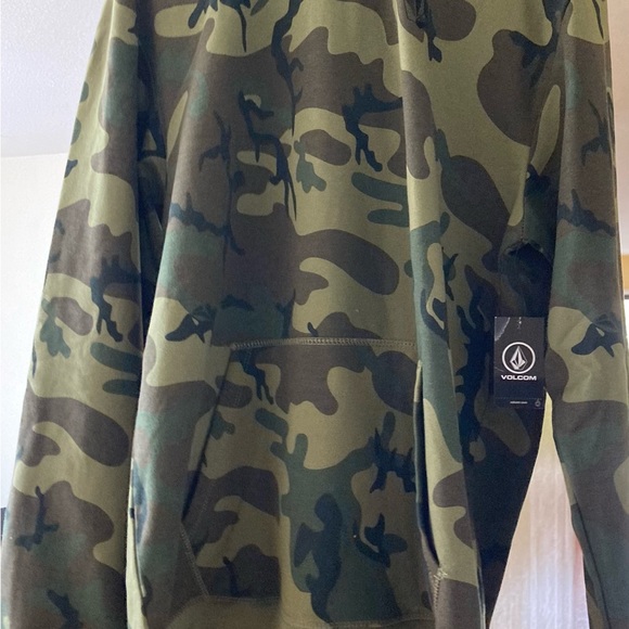 Volcom Men’s hooded sweatshirt - Picture 2 of 8